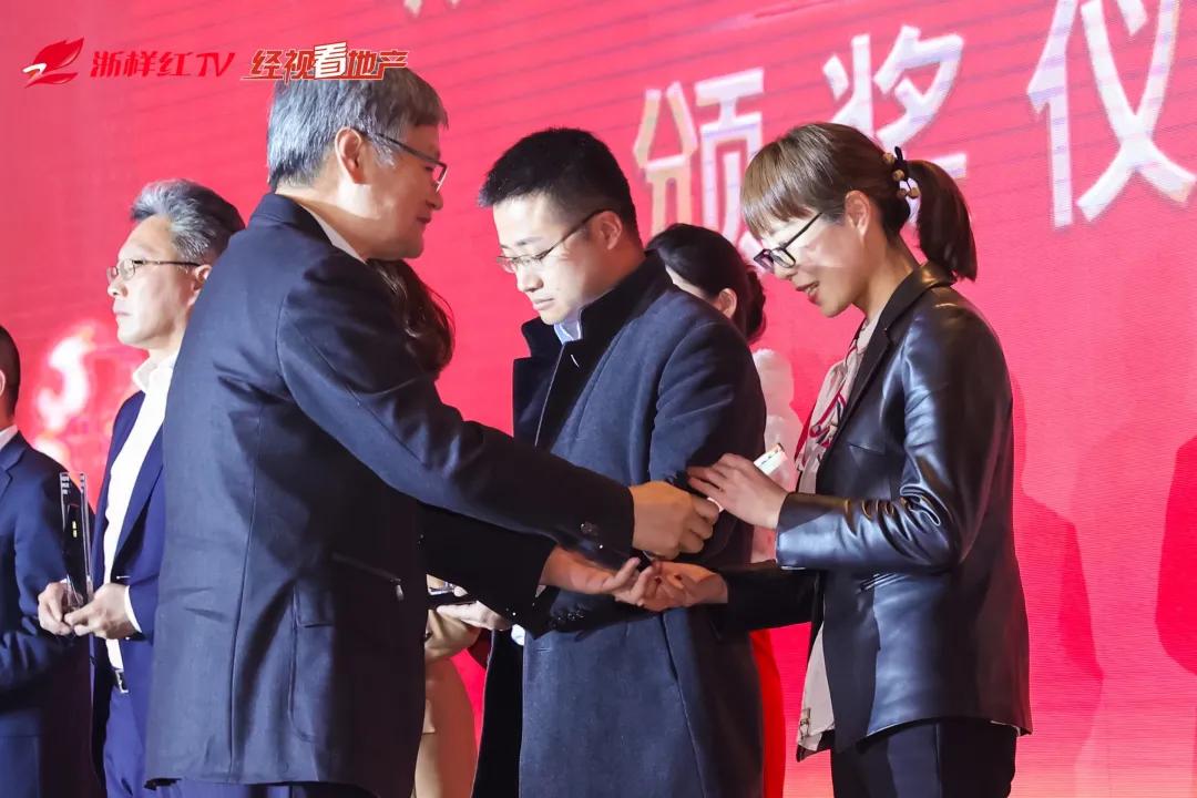 娴欐睙缃戦┛浜т笟绠＄悊杩愯惀鏈夐檺鍏徃,娴欐睙缃戦┛闆嗗洟