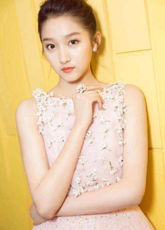 那些曾经红极一时的演员,成名后的杨紫有多迷人