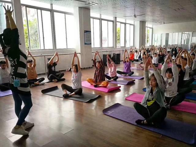 中国五冶技工学校崇州校区幼教,中国五冶技工学校崇州校区老师