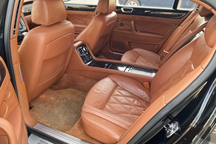 80万宾利飞驰,80万买台宾利