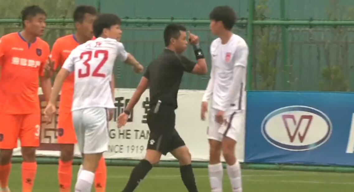 中国足球裁判最惨的一次,中国足球国际级主裁判