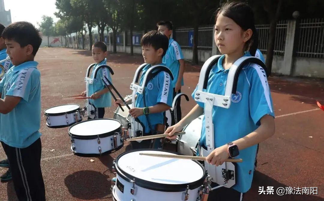 建党百年学校组织的迎七一活动,邓州市庆祝建党100周年活动选拔赛