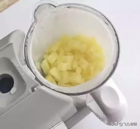 六个月宝宝加辅食，这三道辅食好消化、防便秘，肠道更健康