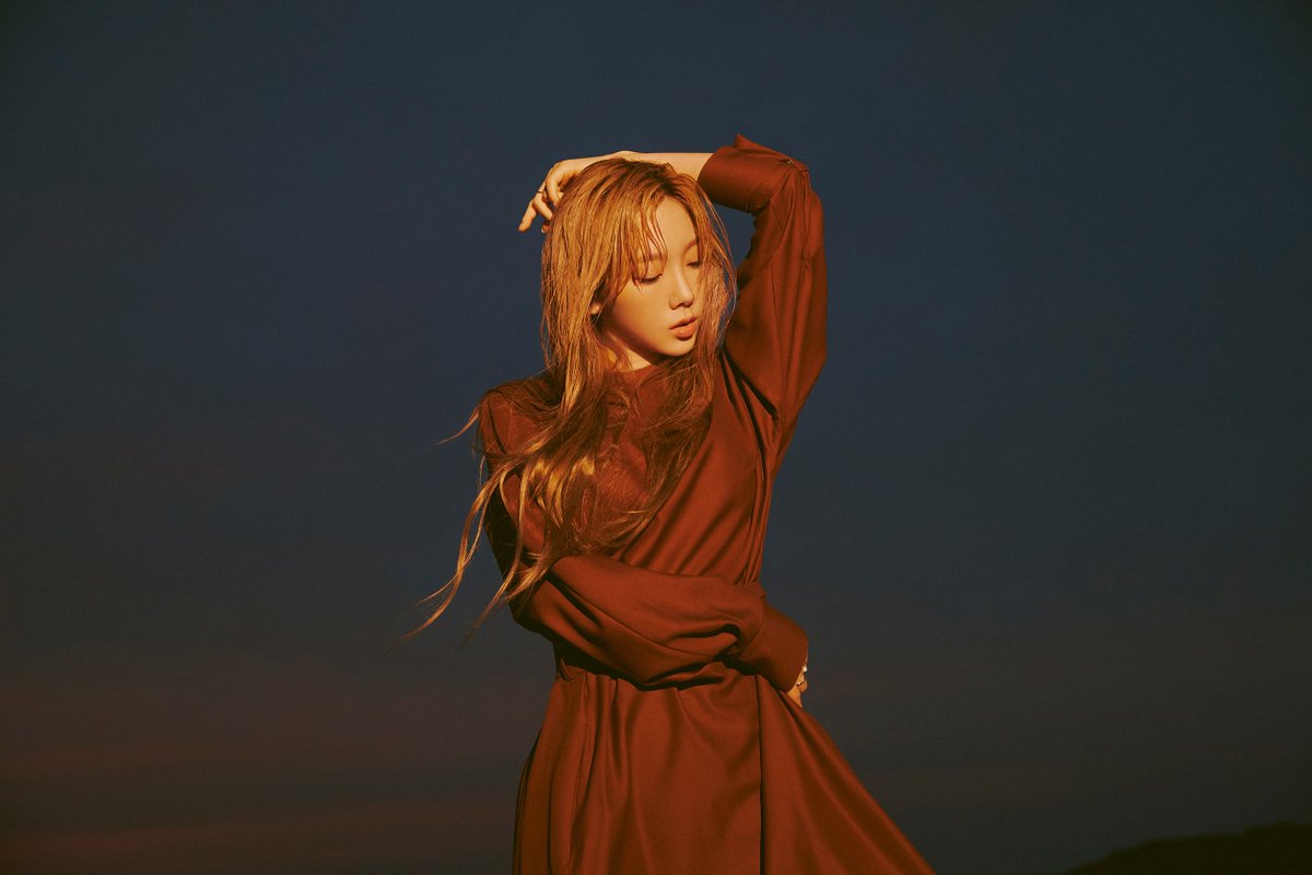 果真是信听泰，不只音源AK，更是成为首日销量最高的Solo女歌手