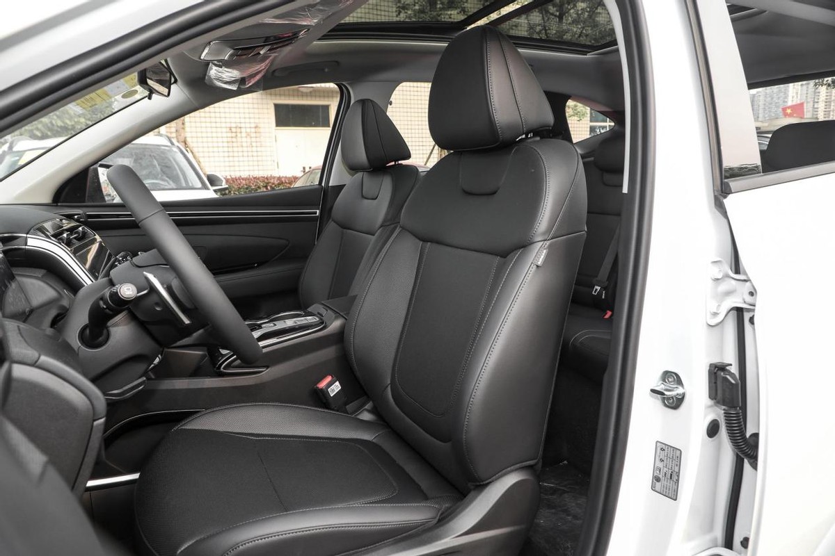 第五代途胜l的超长轴距版本,第五代途胜l两驱豪华版配置