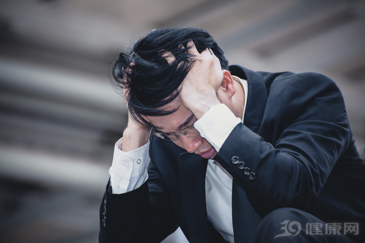 长期熬夜的伤害到底有多可怕,长期熬夜身体的警告