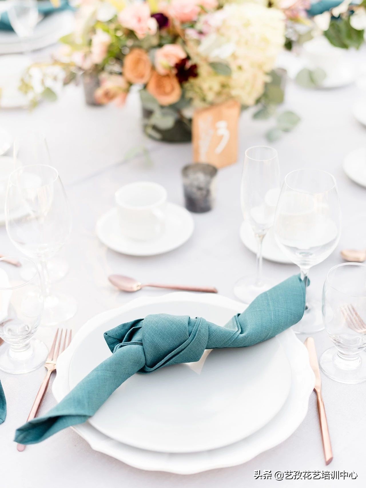 开一家花店怎么营销才能赚钱,花店做批发零售怎样进货