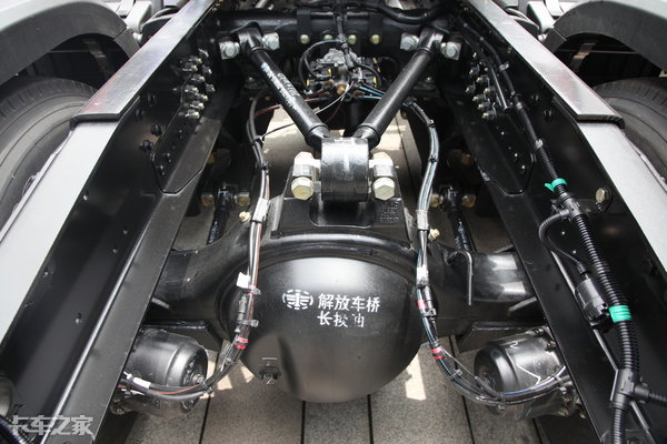 560马力国六车型,560马力国六自动挡牵引车