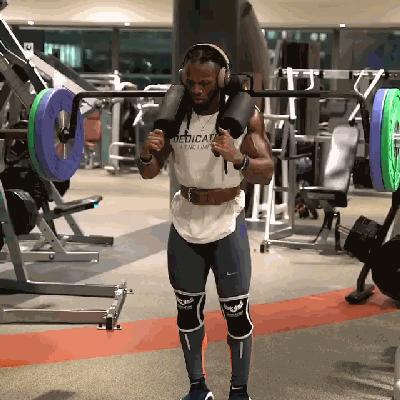 健身要请私教,健身要不要请教练教动作