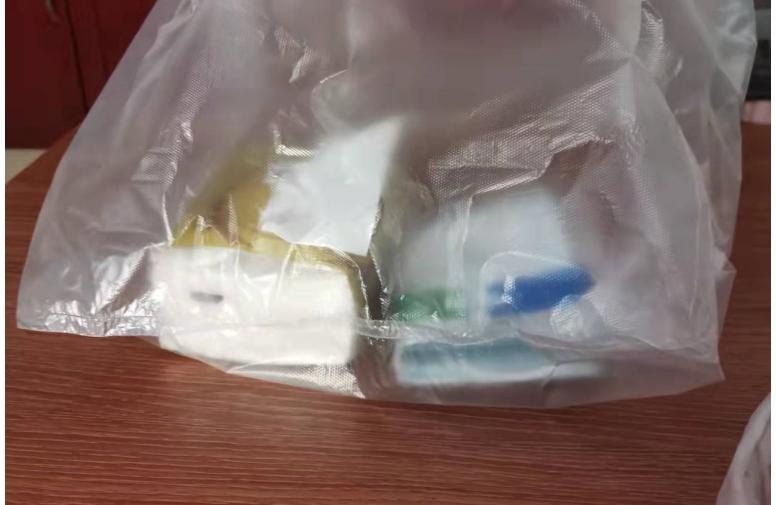 重度抑郁症患者高霞第一天挑战：独自出门展示