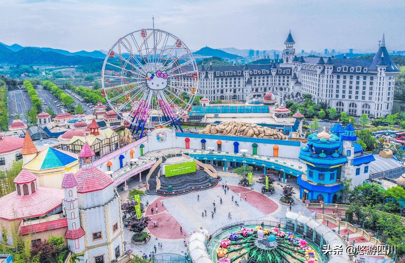 hellokitty乐园城堡酒店体验,hellokitty乐园酒店两大两小