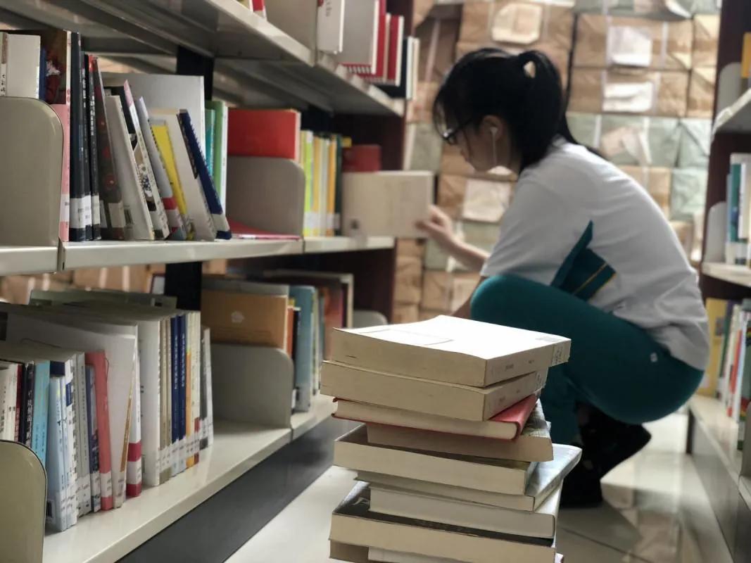 初中生读技校选哪个地方前景好,中考生是报职高好还是技校好