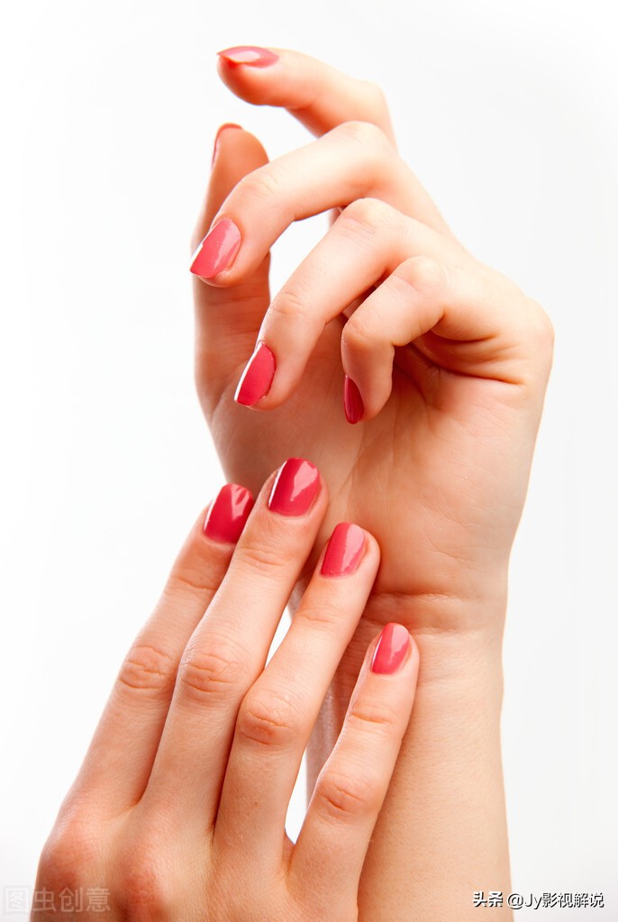 指甲营养油是最后涂的吗,指甲营养油用在哪一步骤