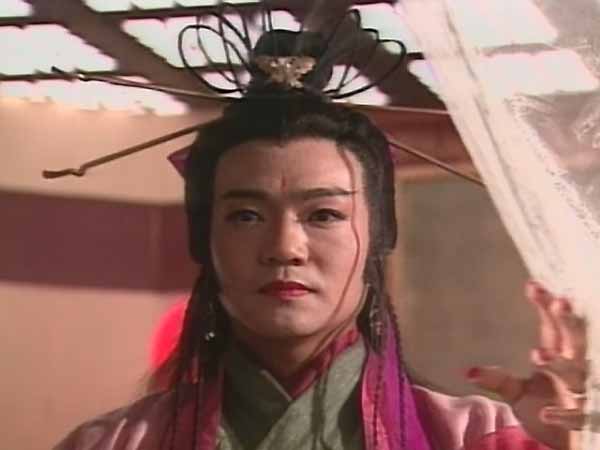 笑傲江湖中任盈盈太有心机了吧,笑傲江湖东方教主