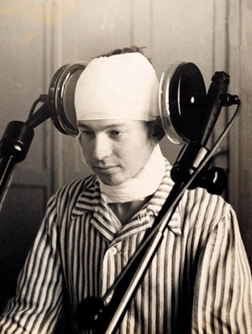 早期精神病院治疗方法图片,以前精神病院治疗图