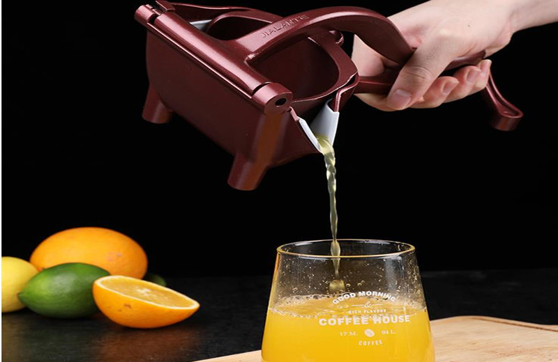 榨汁机哪种更好用,两种榨汁机有什么区别