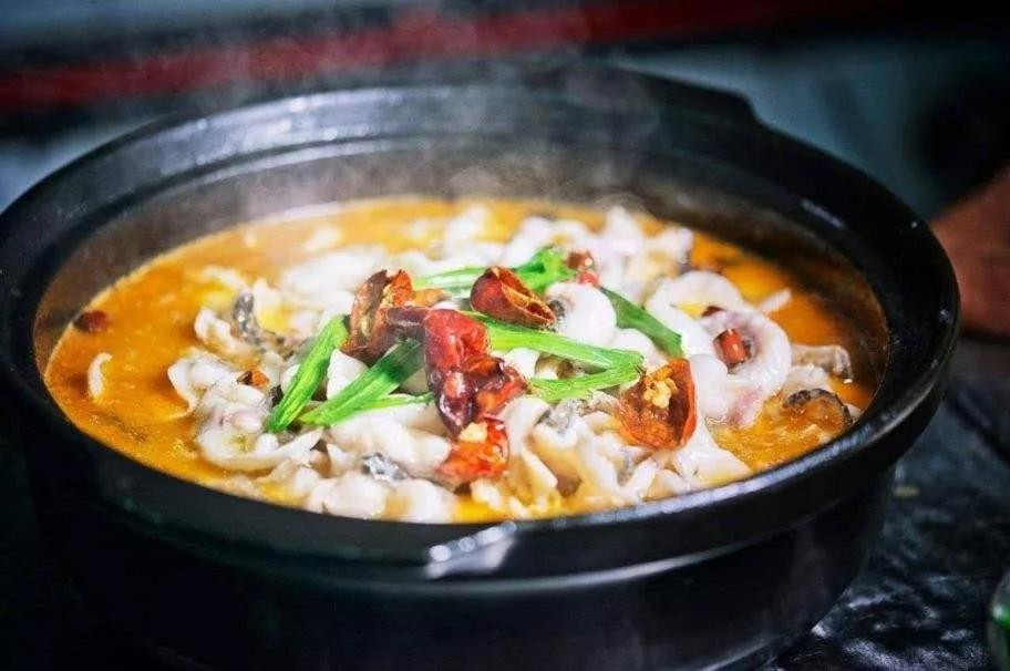 正宗贵州的酸汤鱼,一道酸菜鱼火遍大街小巷