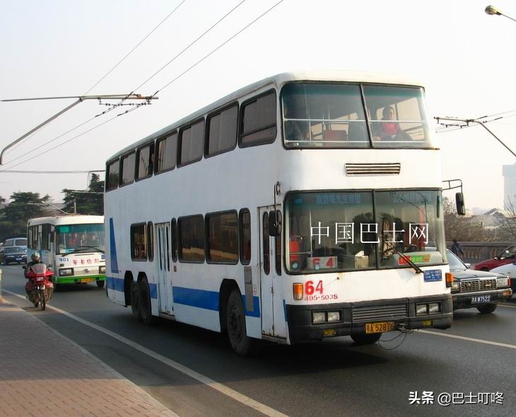 武汉目前所有的双层巴士,武汉双层巴士是什么路线