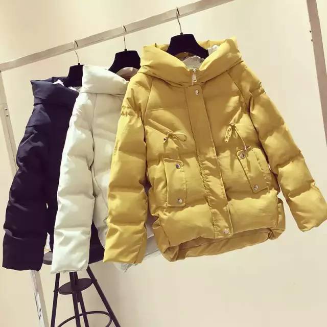 短款羽绒服配长款大t鲨鱼裤穿搭,中短羽绒棉服适合穿什么裤