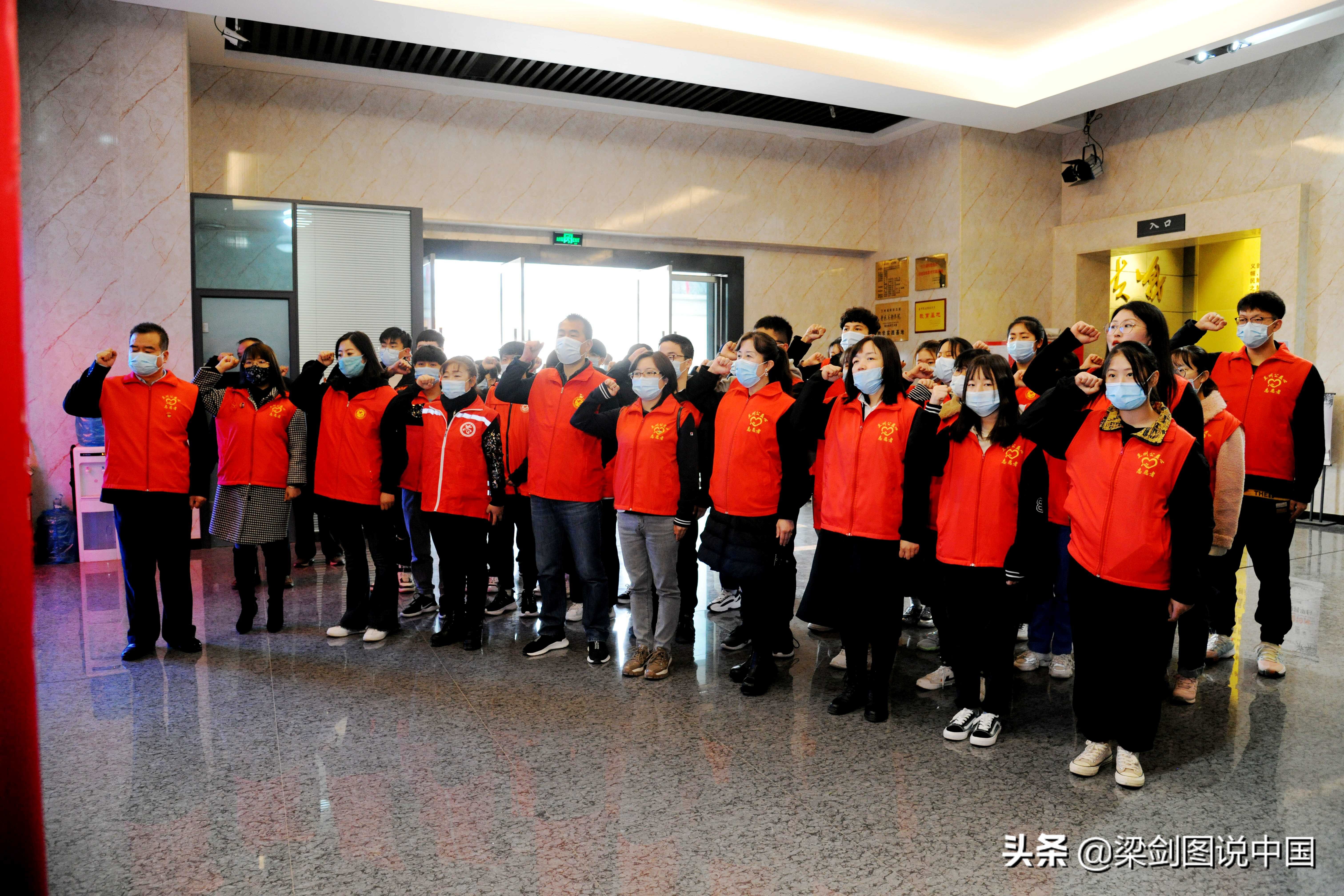 兰州缅怀革命烈士传承民族精神,兰州缅怀先烈