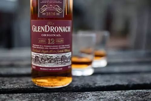 威士忌vs白兰地,威士忌和白兰地哪个更受欢迎