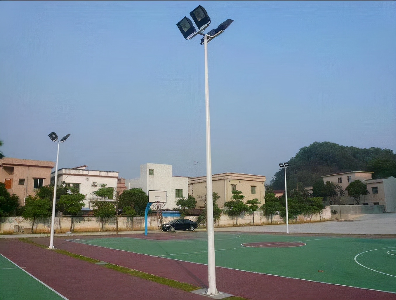 球场投光灯安装,室内球场专用灯布置