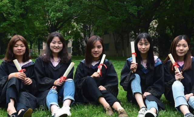 父母说考不上本科别读了,考上了三本家里不让读