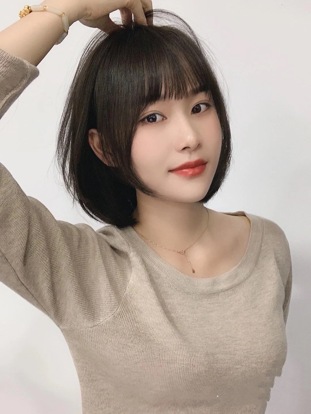 留长发尴尬期如何打理发型,留长发的过程中怎么打理头发