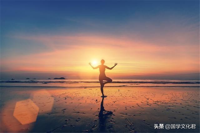 天不渡人人须自渡的下一句是什么,天不渡人人自渡的意思