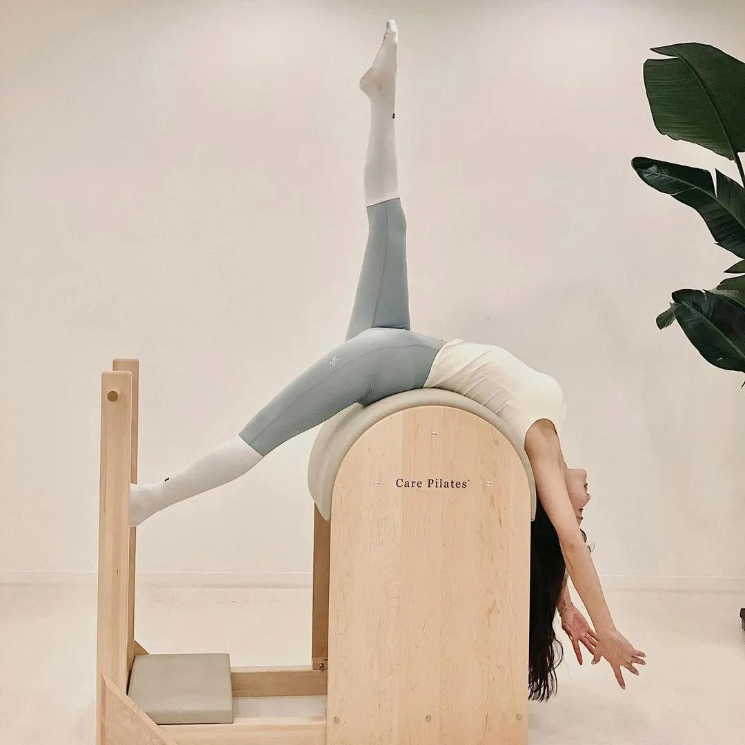 健身腹肌胸肌马甲线女,健身肌肉马甲线女