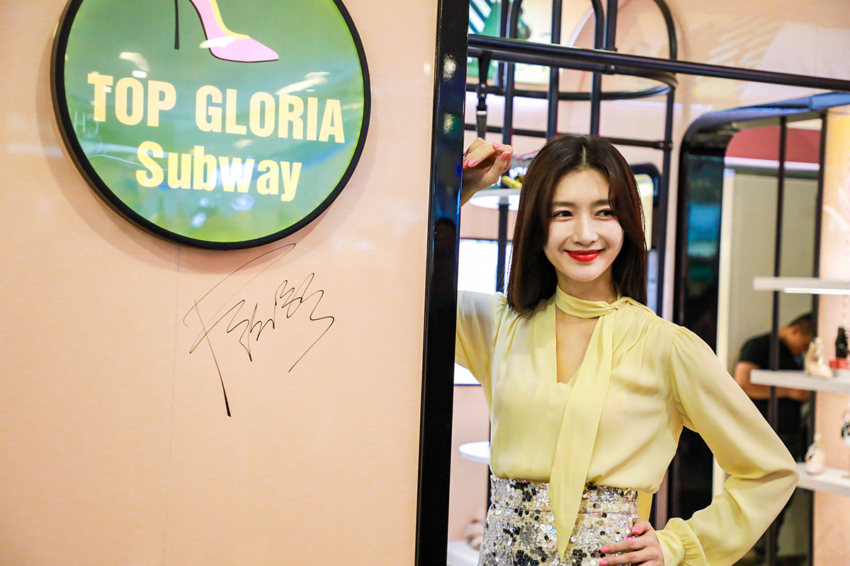 全城沸腾，江疏影亲临汤普葛罗破壁空间站，带你冲破我的次世代