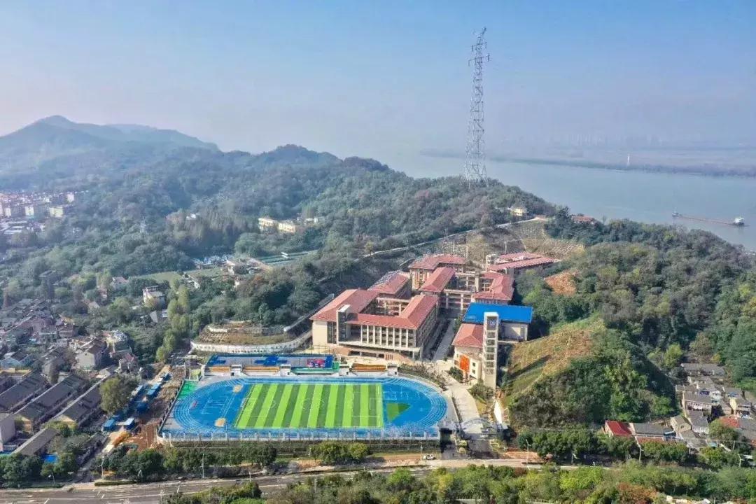 燕子矶中学,南京市燕子矶高级中学