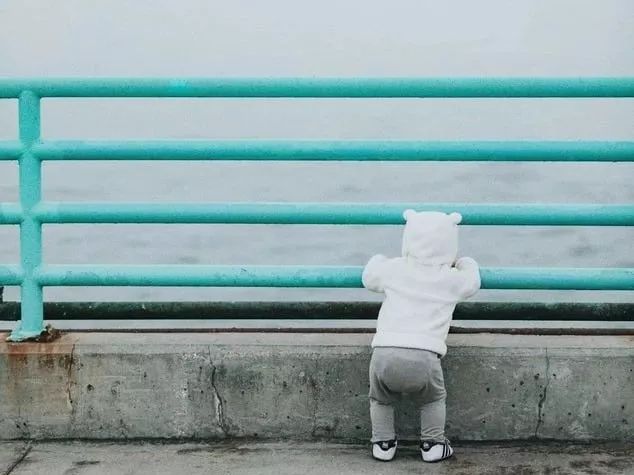 宝宝的囟门怕冻吗,宝宝的囟门一碰也不能碰吗