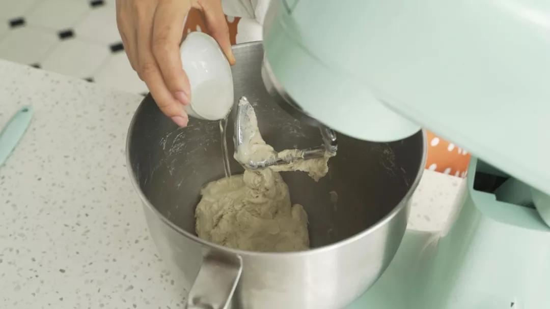 香酥油条的配方和做法过程,第四代香酥大油条配方