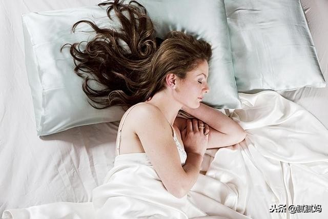 怀孕期间真的不能同房吗？对于健康的妈妈，孕期是可以适度同房的