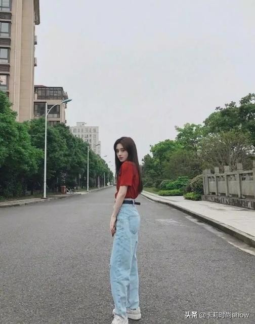 鞠婧祎穿白衣服配超短牛仔裤,鞠婧祎可外穿的安全裤