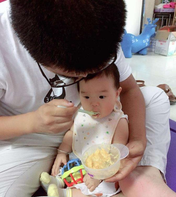 这10种食物不要给1岁内宝宝吃，被列入辅食黑名单，爸妈的要牢记