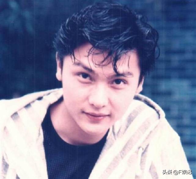 tvb冻龄艺人和妻子,tvb人气花旦认搬二千万豪宅