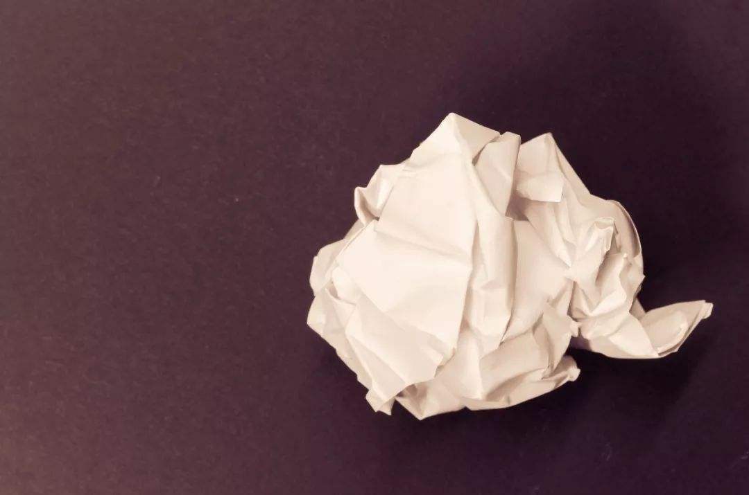 鞋盒子里的纸干什么用,鞋子里的纸团有什么用处