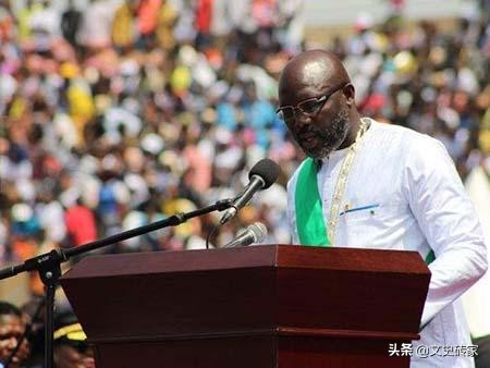 全球公认第一任球王,世界足球先生当选总统