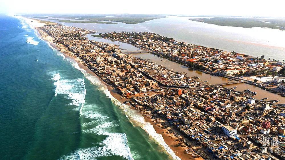 时政新闻眼丨今年出席系列多边峰会，习*平近**强调了哪些关键词