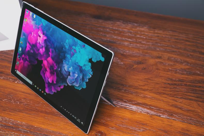 surfacepro和笔记本对比评测,macbookairm2和surfacepro9对比