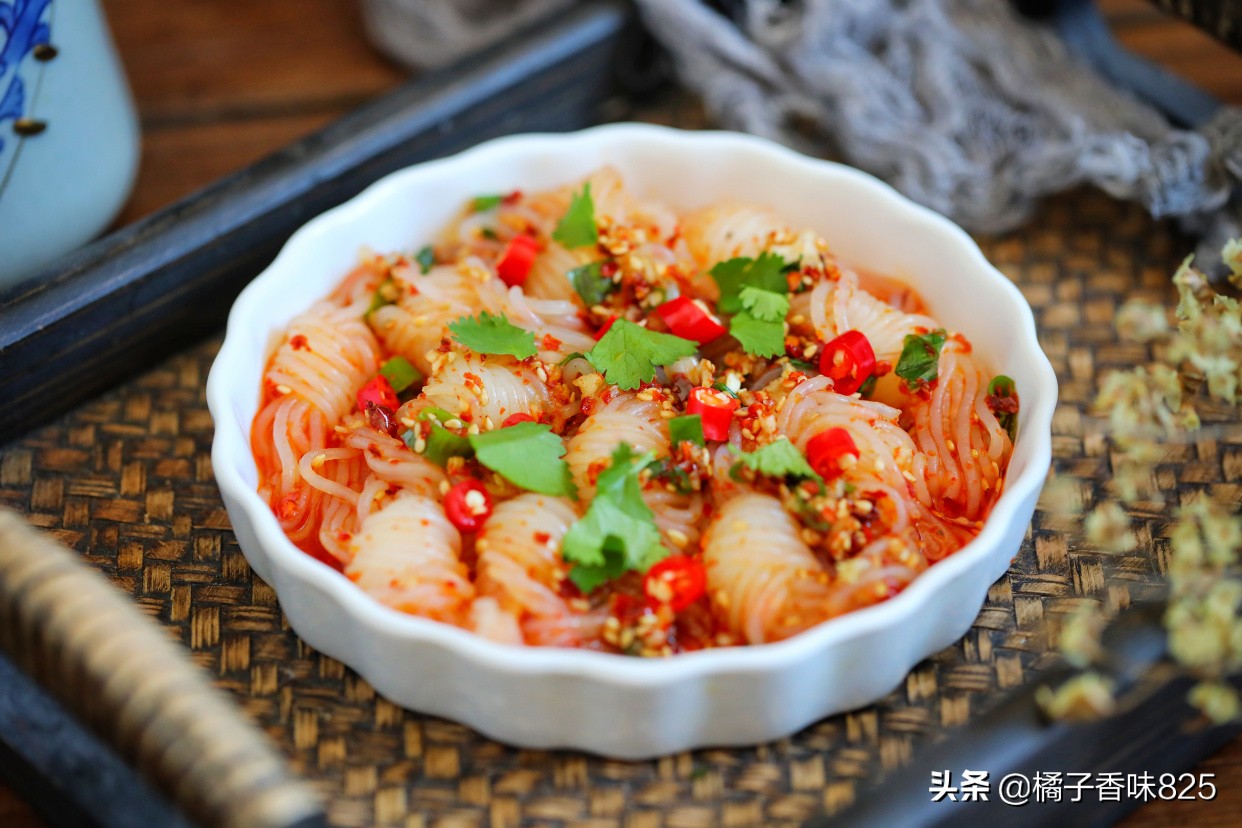 魔芋丝凉拌减肥,魔芋丝减脂餐即食好吃