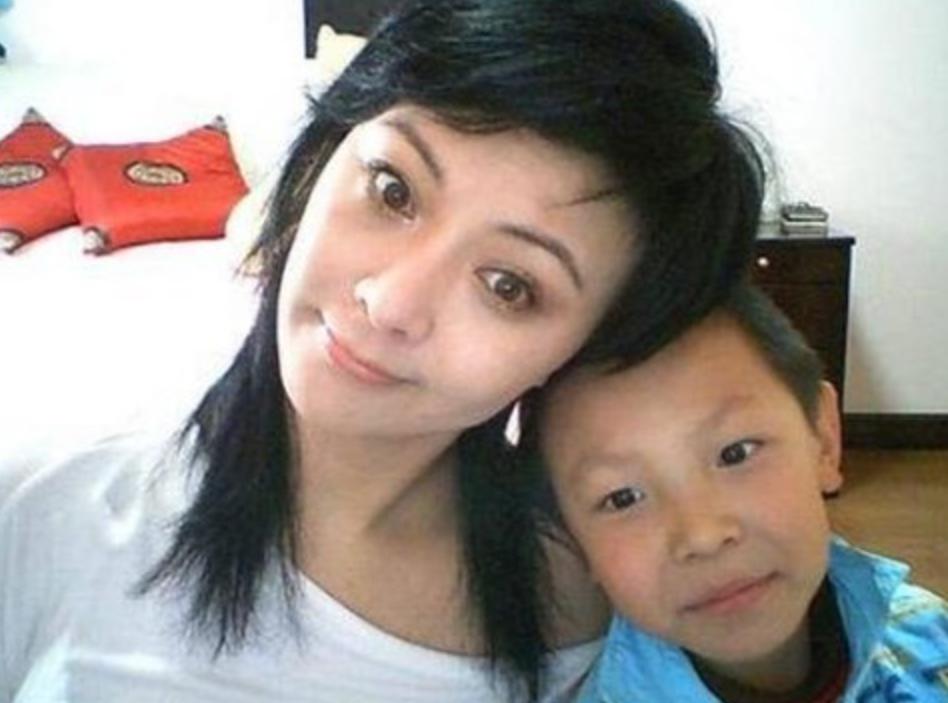 让那英苦恋10年，两个女人为他未婚生子，如今的高峰怎么样了？