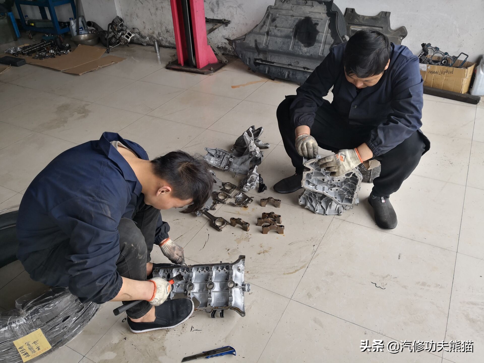 奥迪为何不能解决发动机烧机油,奥迪q5lea888三代发动机烧机油么