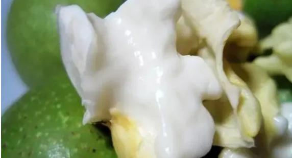 七月份青核桃好吃吗,营养又美味的鲜核桃终于成熟了