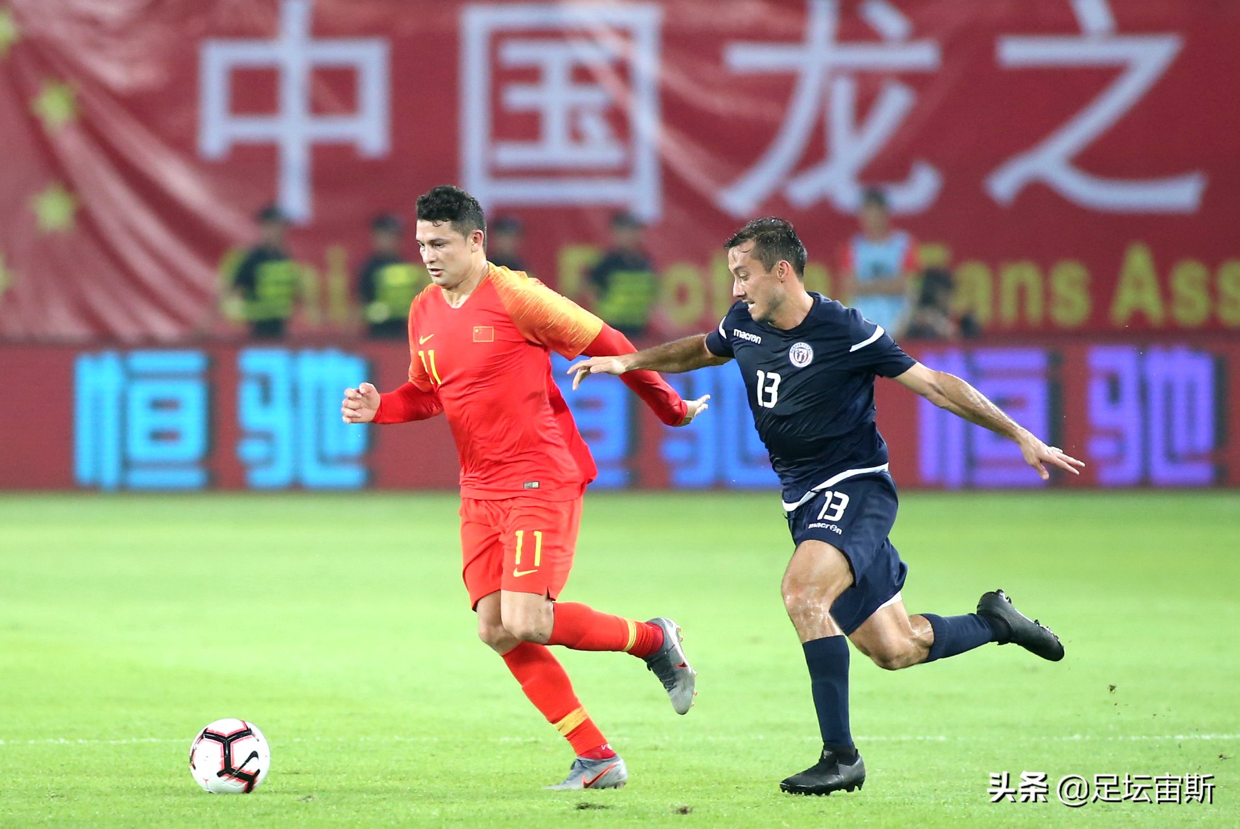 里皮教练带领恒大,力挺郎平