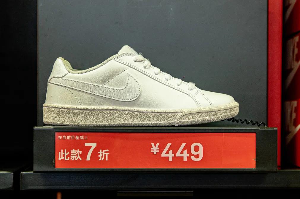 用不着加群拼团！来罗马春天奥莱，做真正的气质名媛