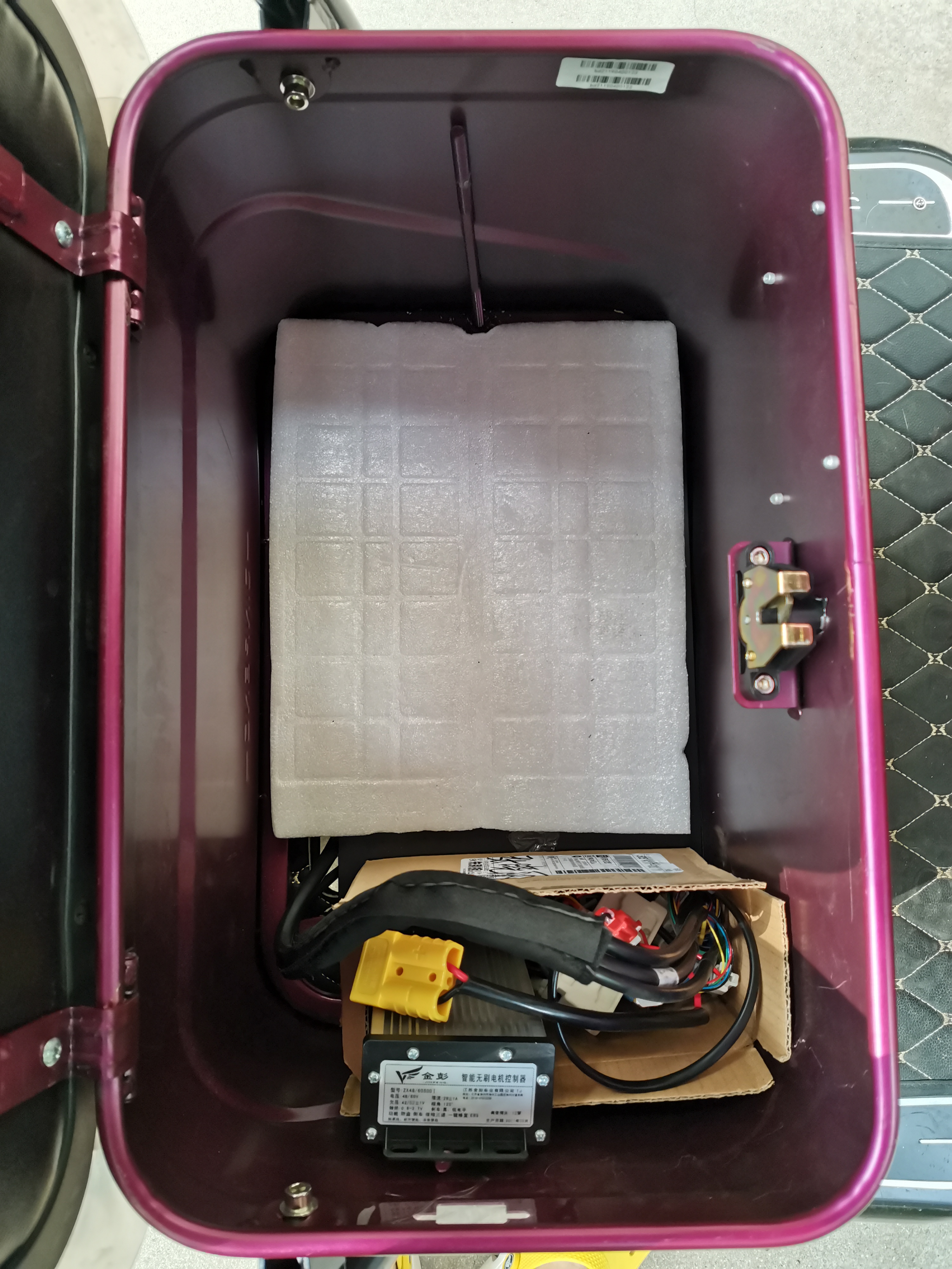 磷酸铁锂做三轮车电池,给电动三轮做一个磷酸铁锂电池