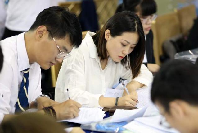 疫情后毕业生的就业思路,疫情期间大学生如何尽快实现就业